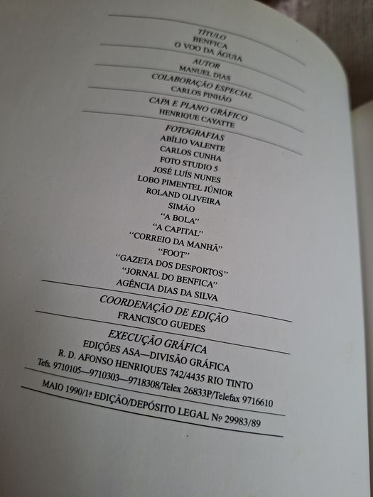 Livro álbum Benfica época 88 / 89 Campeão