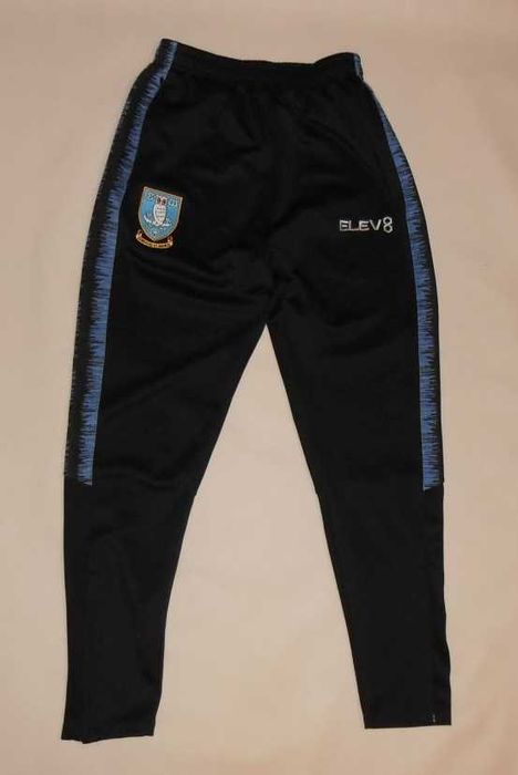 Nowe spodnie Elev8 Sheffield Wednesday (S)
