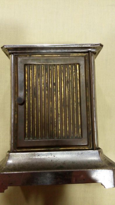 Vintage Winding Clock in Working Condition64552638531842124