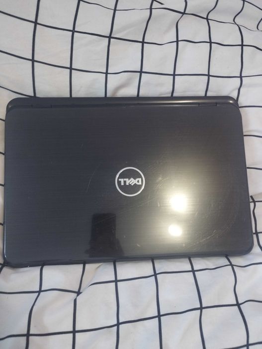 Ноутбук от  DELL