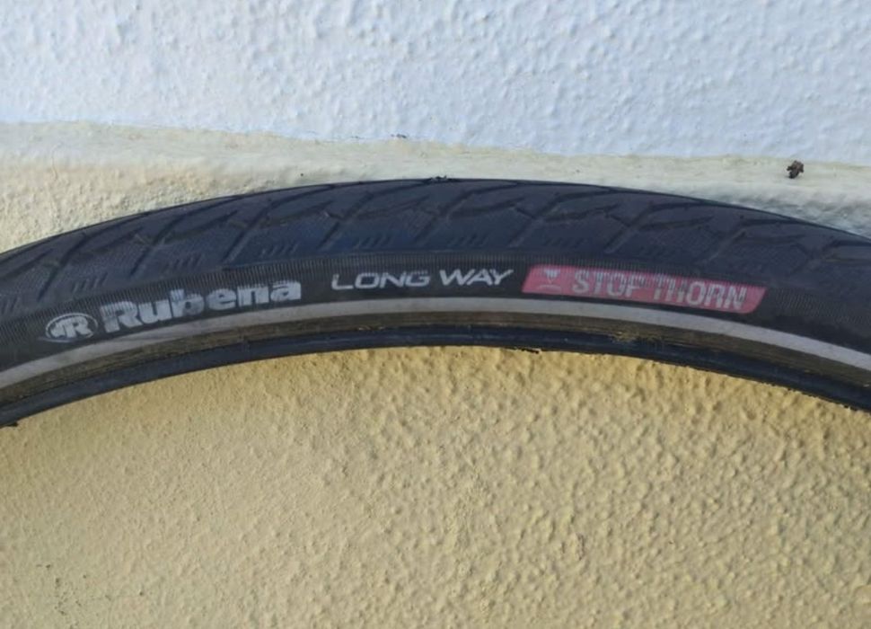 Pneus 700x40C anti-furo