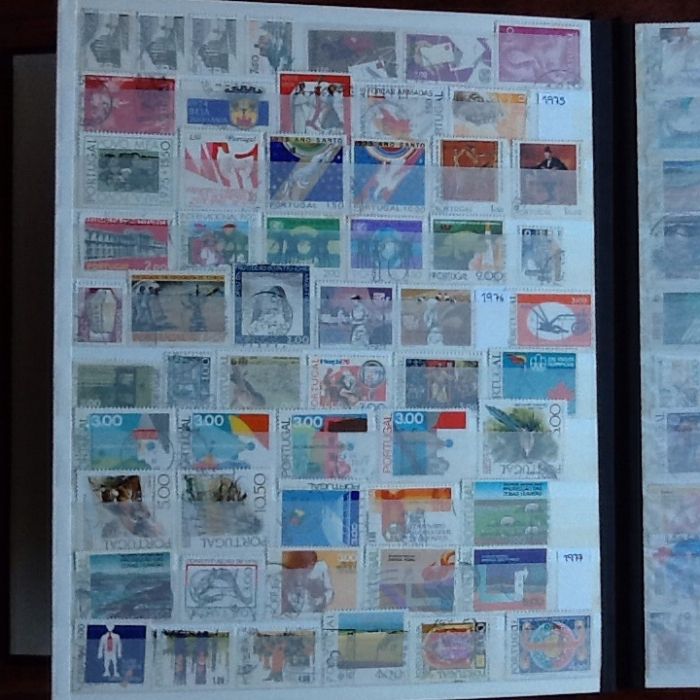 Colecção de 600 selos portugueses (álbum e portes, grátis)