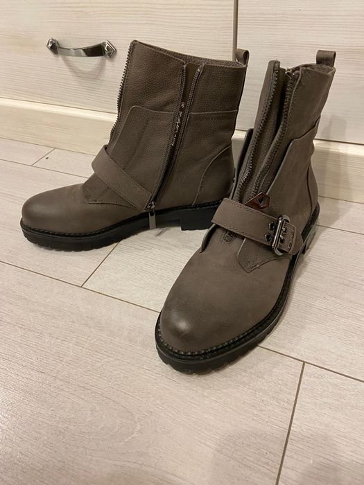 Нові Чоботи Estro нубук