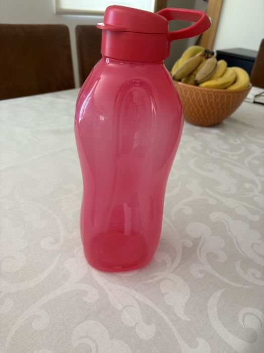 Garrafa tupperware 1,5 L e 2L483749151743692800
