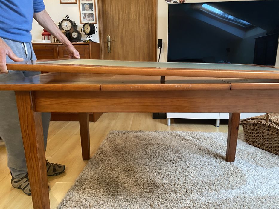 Mesa extensivel de cerejeira