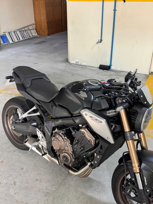 Honda CB650R 2021 35kw [livrete]