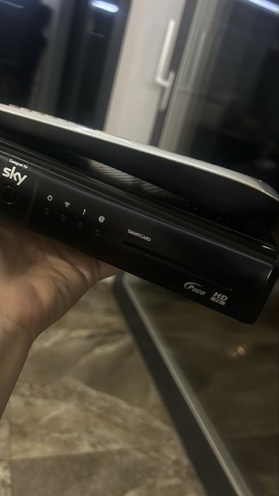 tuner satelitarny Sky HD1 Pace DS830NP