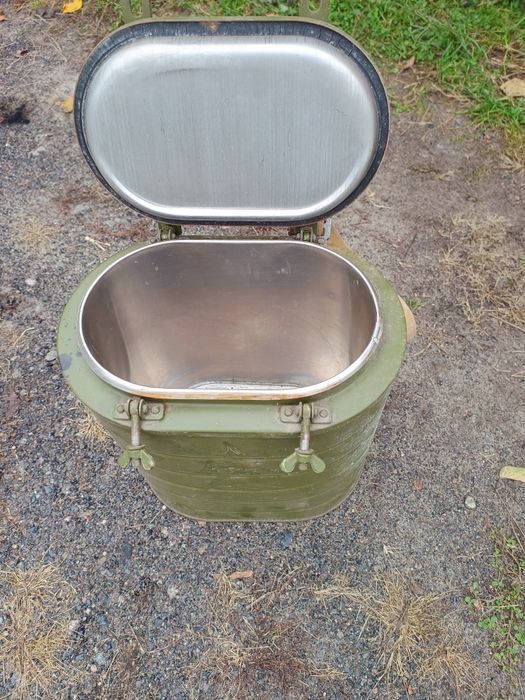 армейский пищевой термос ТВН-12.