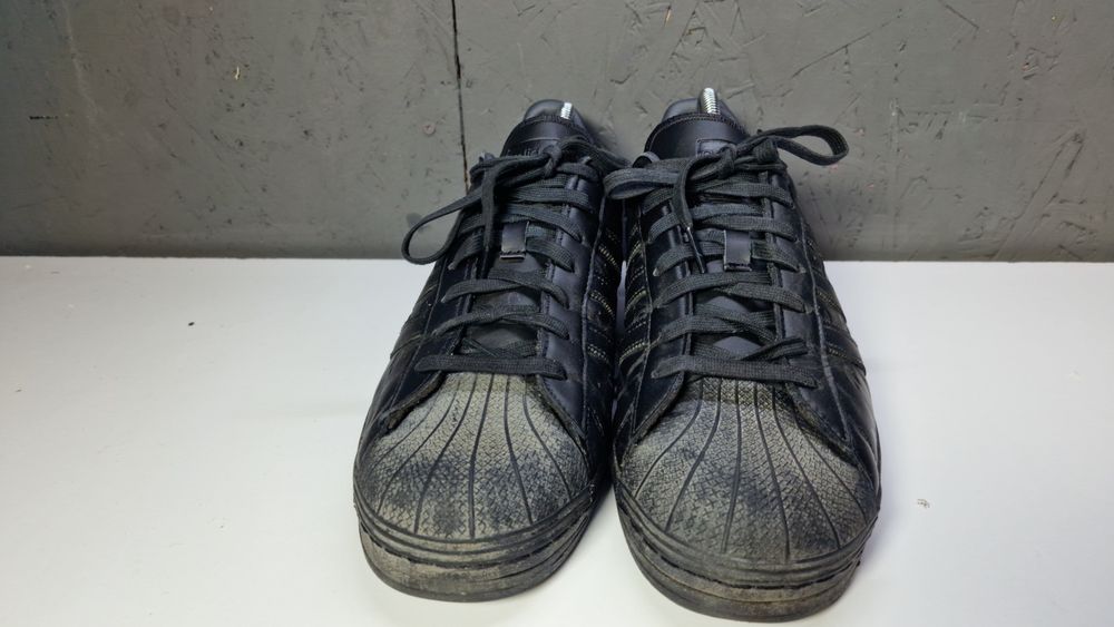 Adidas розмір 44 2/3