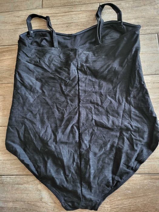 Strój kąpielowy jednoczęściowy