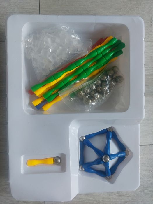 Klocki magnetyczne 124 el. Masters Magnetic Construction  Toy