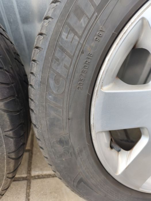 Felgi z oponami lato 5x110 opel omega 205/60/16