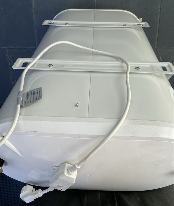 Termoacumulador Teka slim 80L avariado