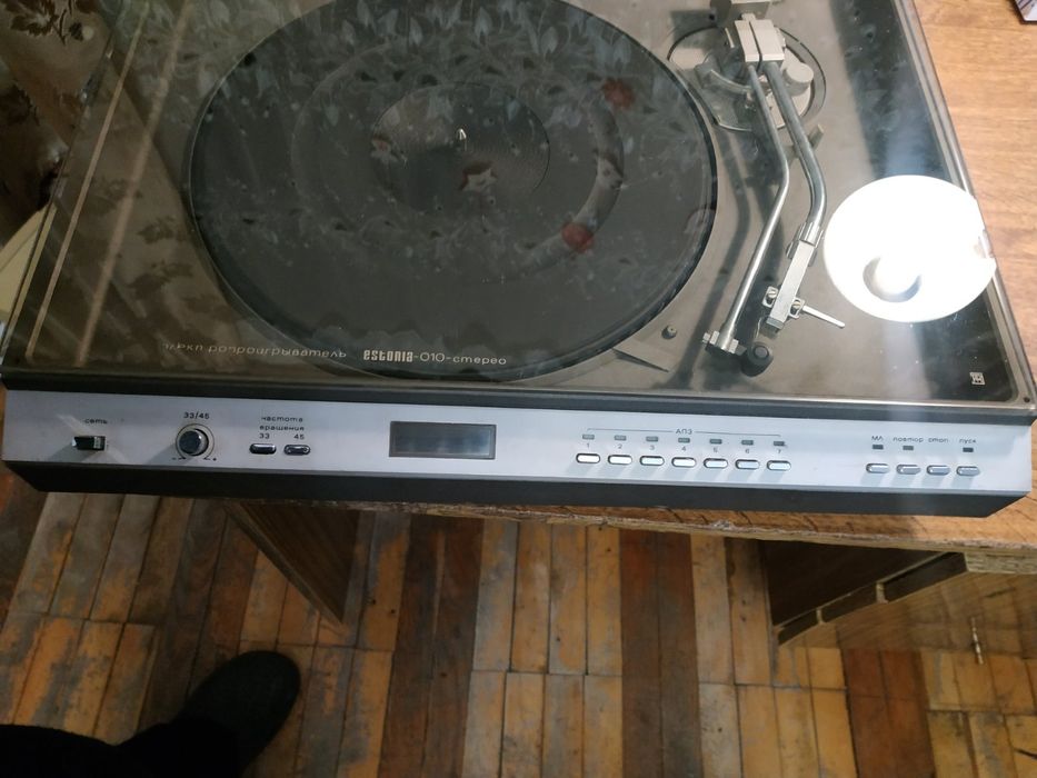 Продам електропрогравач "Естония 010"