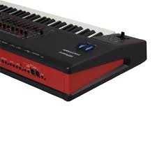 ROLAND FANTOM 8 Synthesiser Workstation