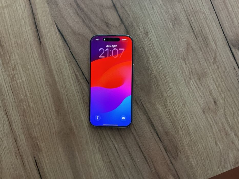 iPhone 16 Pro 128 GB Branco Titânio | 93% Bateria | Excelente Estado