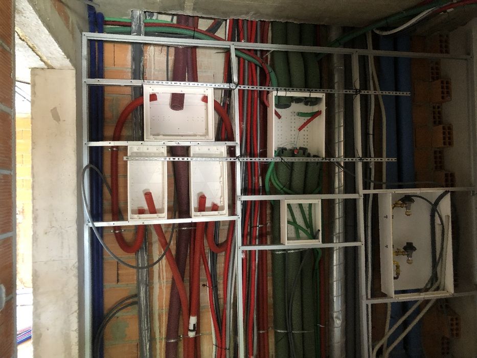 Eletricista e telecomunicações