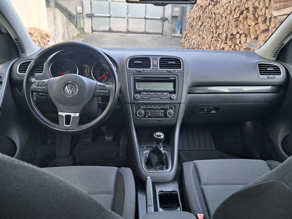 Volkswagen Golf VI