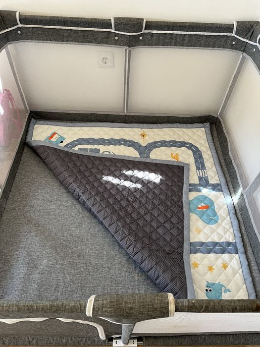 Parque Cinzento (125 x 125 x 60 cm)