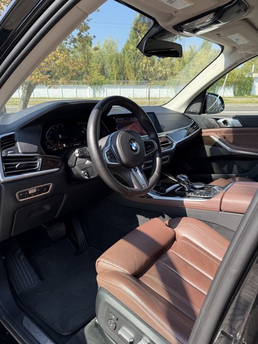 Продам  BMW x7 шикарный