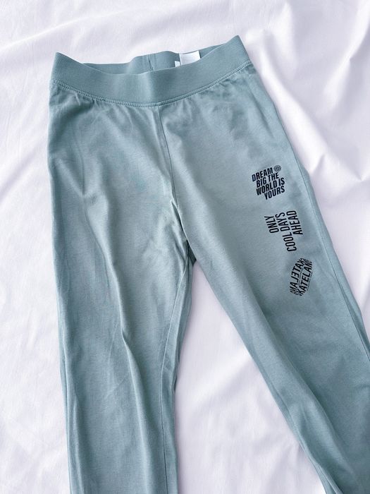 Зелені спортивні штани джогери на хлопчика (10-11 років 146 см)