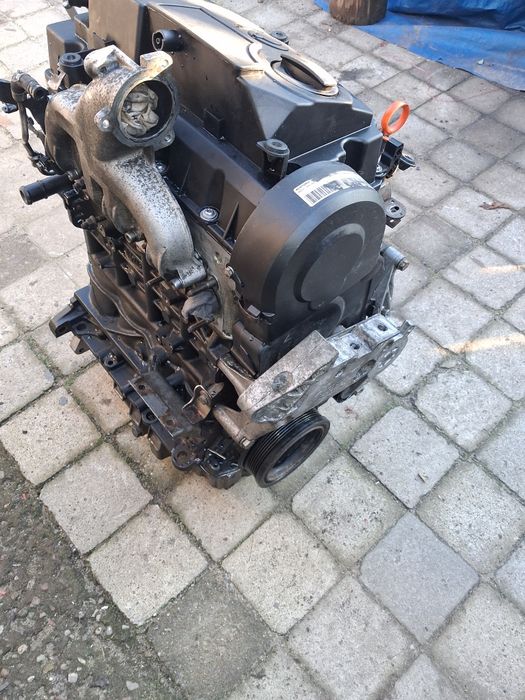 Silnik 2.0 tdi BMM vw touran  lift vw  golf