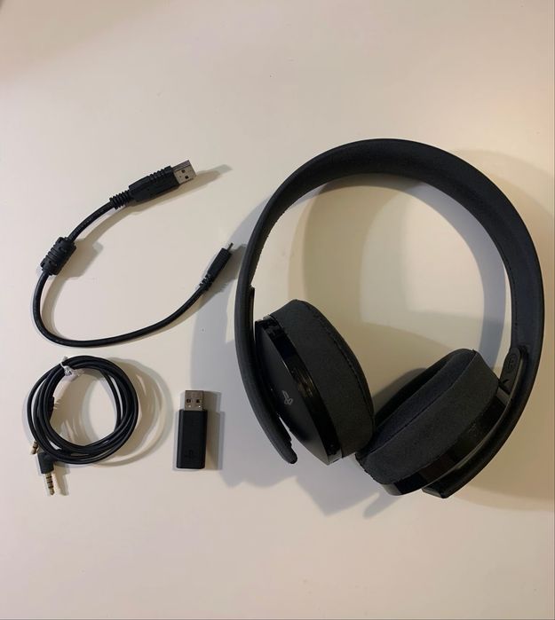 Sony PlayStation 4 Gold Wireless Headset