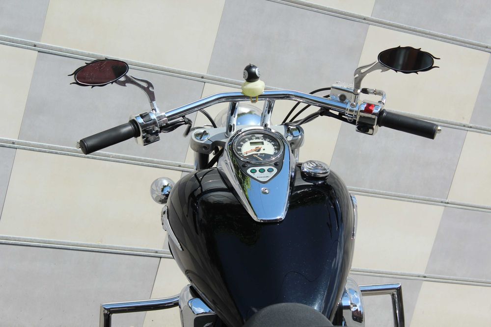 Kawasaki VN900 Custom