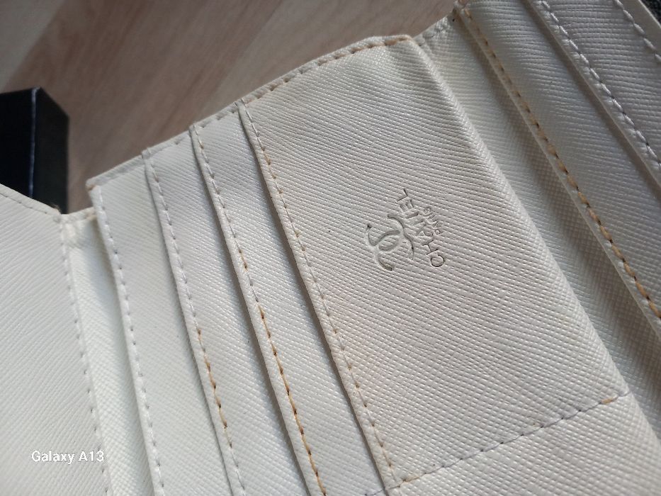 Chanel piękny duży portfel