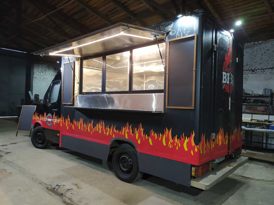 Кухня на колесах на бази авто. Фудтрак. Авто лавка від Mobifood.
