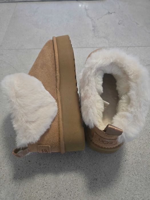 UGG Tazzelle futerko botki chestnuts 40