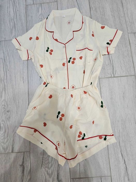 Жіноча піжама/ одяг для сну