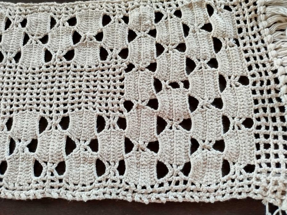 Two Rectangular Lace Panels431979049455472643