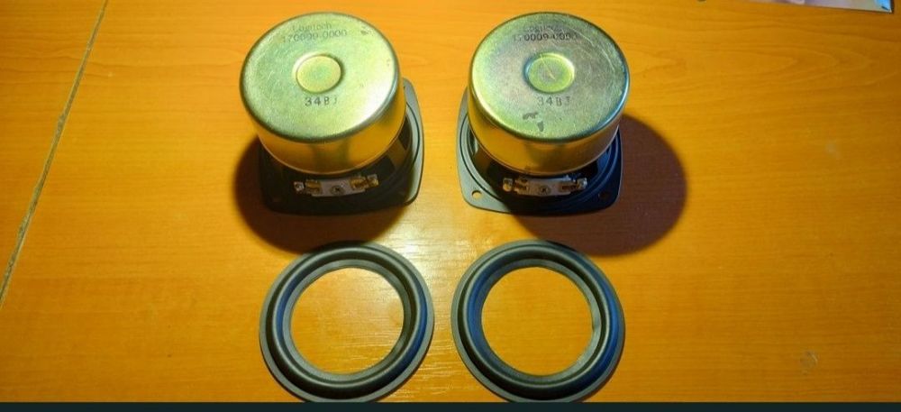Zawieszenia gumowe do Logitech Z5500 5sztuk