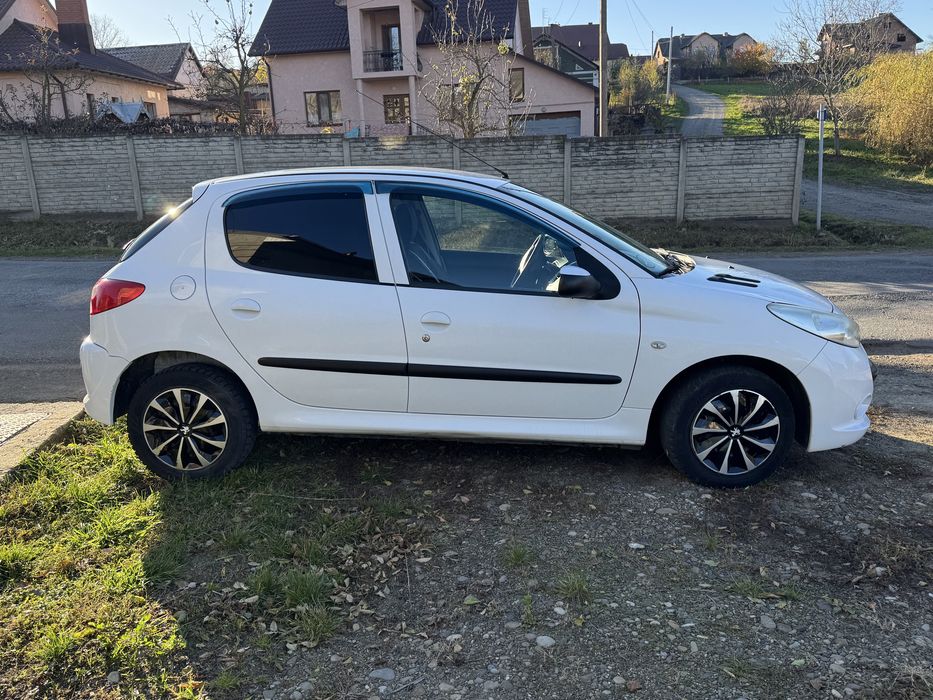 Peugeot 206+, 1.4 дизель, 2011 рік