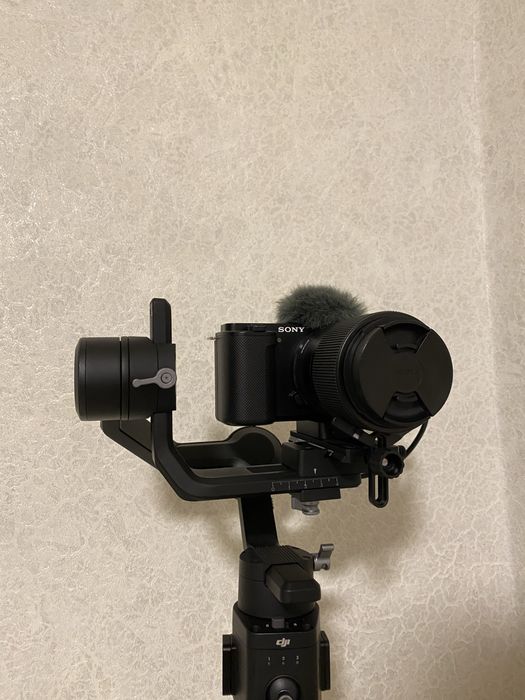 Sony zv-e10 + Sigma 30mm 1.4 DC DN + DJI Ronin SC