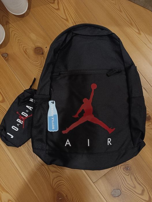 Mochilas Jordan novas