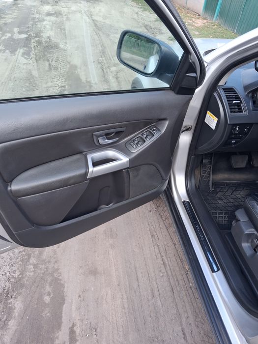 продам Volvo xc90