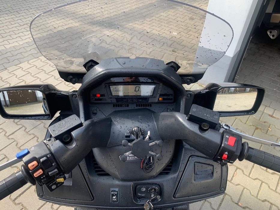 Suzuki Burgman 650 Executive