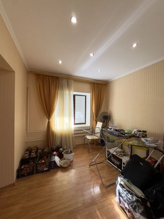 Дом с ремонтом, р-н Большой Таврии