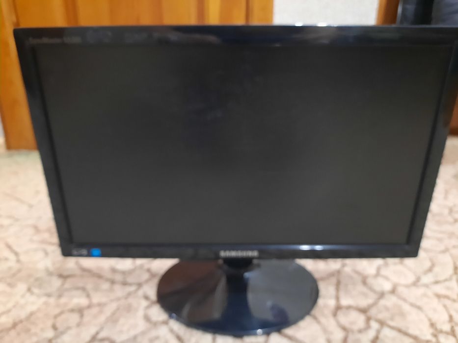 Монітор Самсунг 19