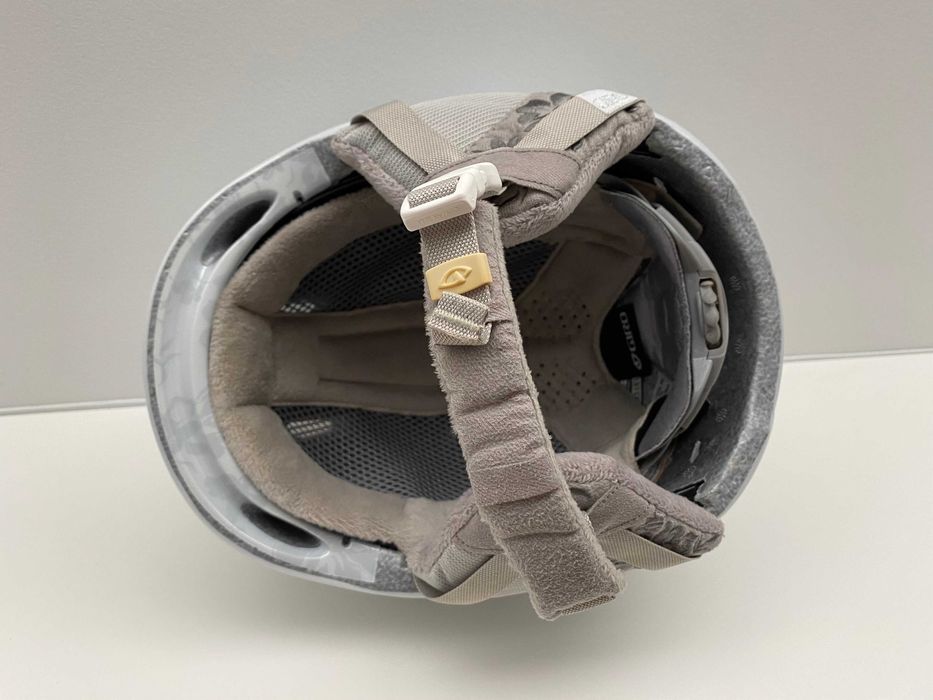 Capacete de esqui para mulher - Marca Giro - 55.5-59