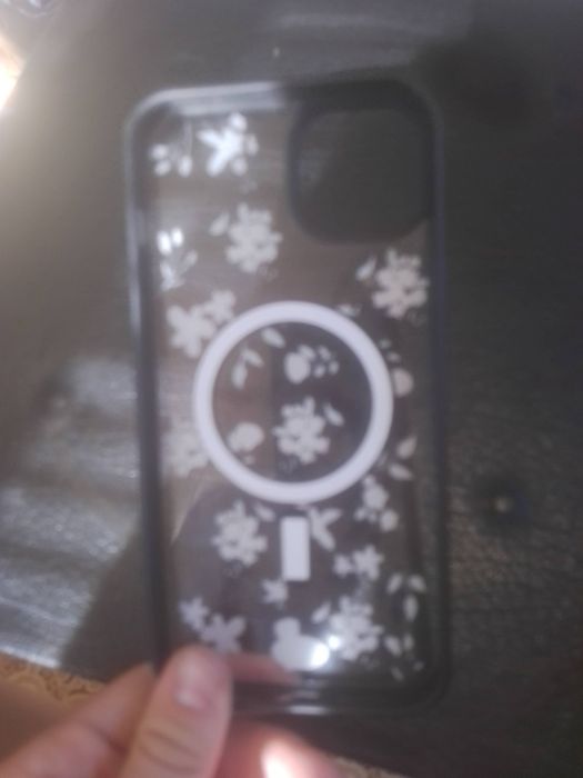 Продаю чохол від iPhone 15 Pro