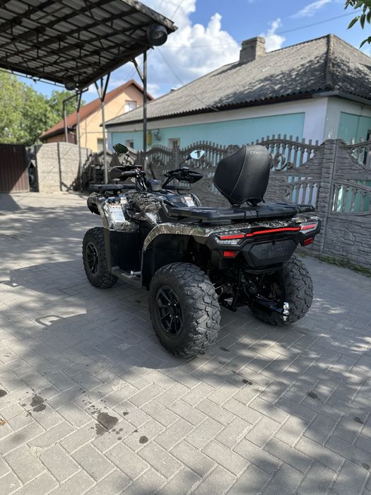 CFMOTO 520L EPS 4+4 .