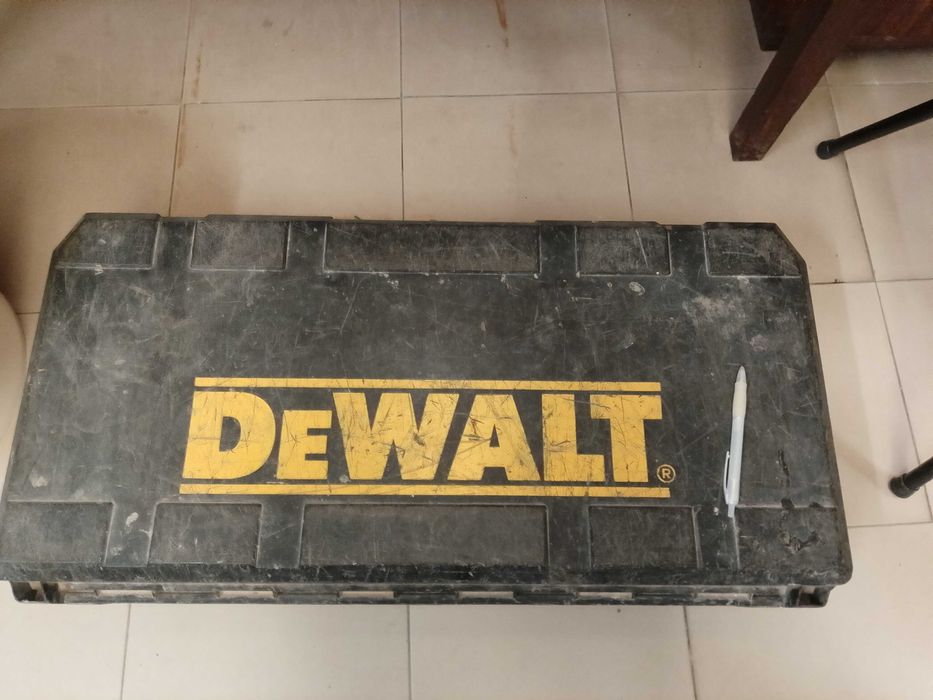 DeWalt martelo demolidor 13 kilos