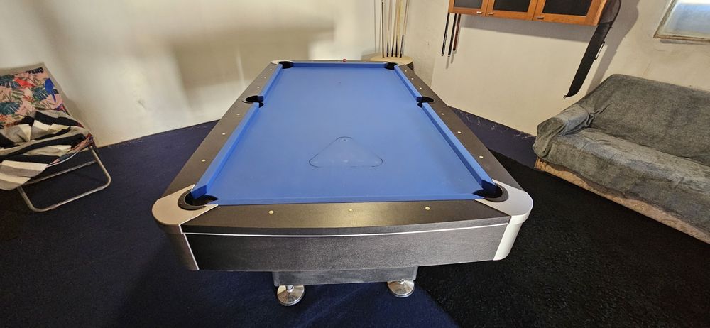 Mesa de snooker em bom estado
