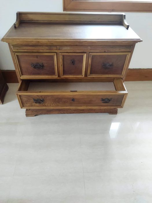 Quarto de casal completo.