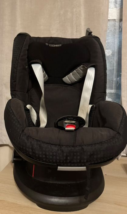 Дитяче автокрісло