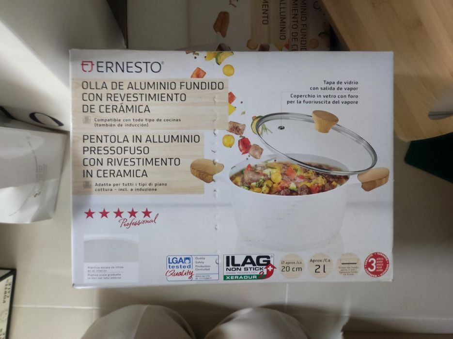 Tachos aluminio com revestimento cerâmico brancos