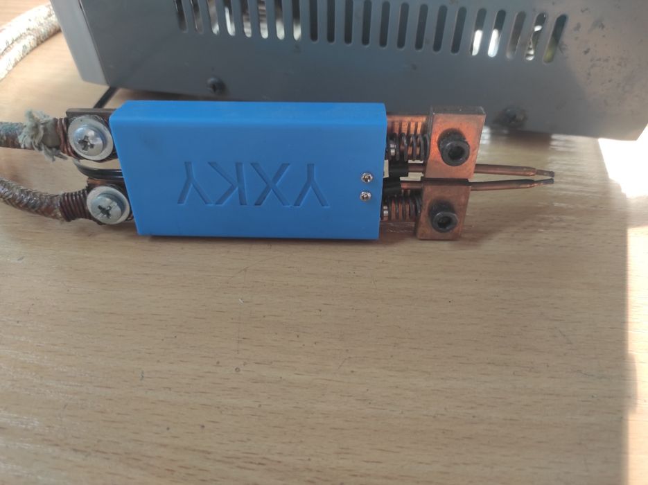 Точечная сварка .